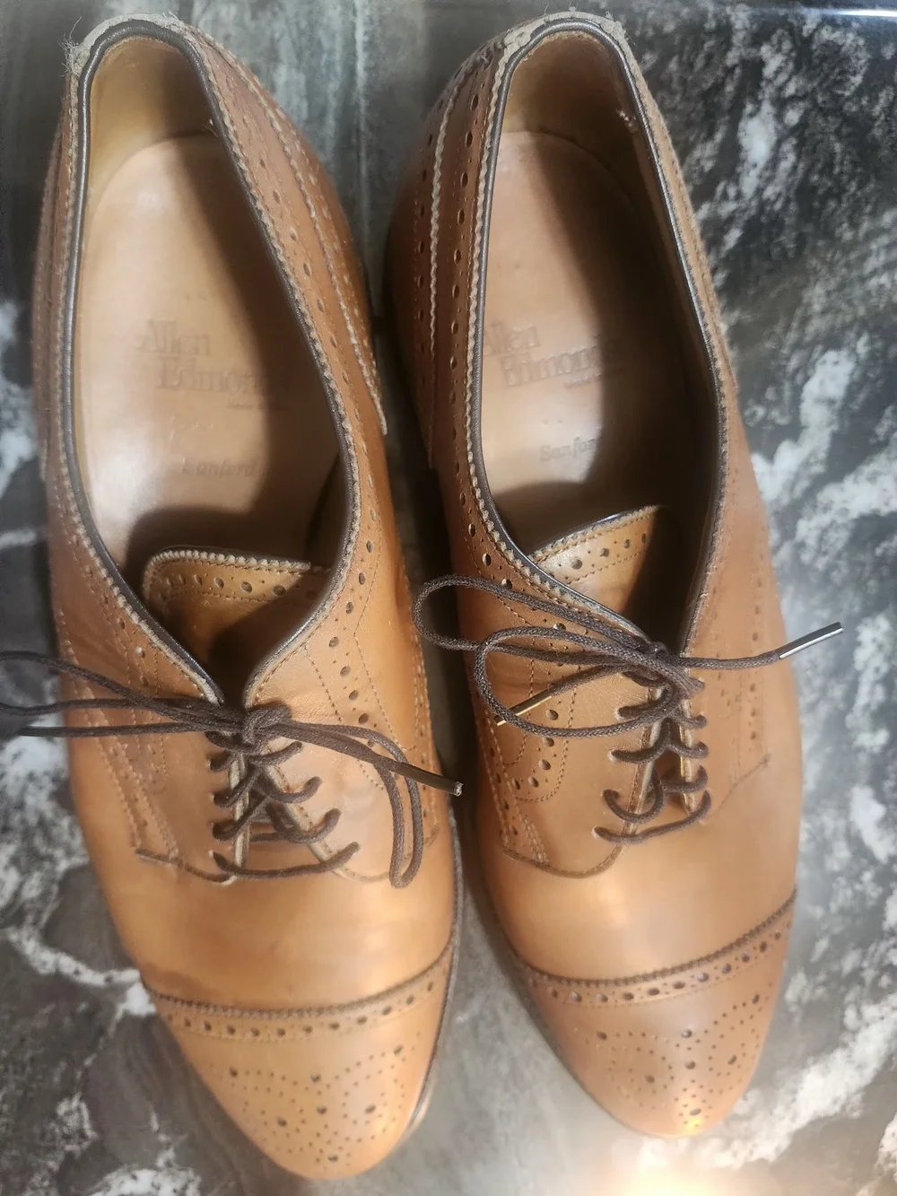 Allen Edmonds Tan Brogue Cap-Toe Oxfords - Picture 1 of 5